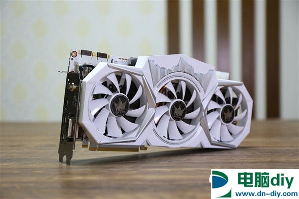 影驰GTX1080Ti名人堂限量版开箱图赏 颜值爆表！