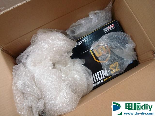 小钢炮装机实录 奔腾G4560配GTX1050组装电脑教程