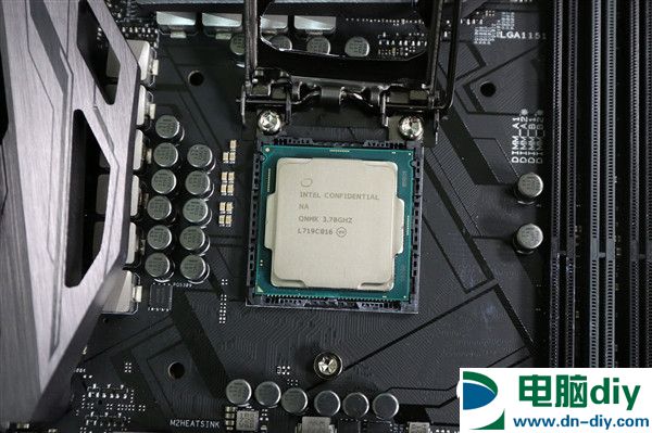 Intel i7-8700K对比7700K图赏：不仅仅是接口不同