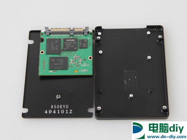 不比硬盘容量小 4款热销512GB SSD推荐