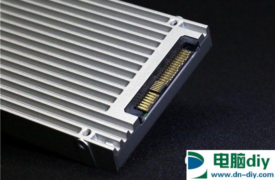 固态硬盘接口有哪些？SSD固态硬盘接口类型图解