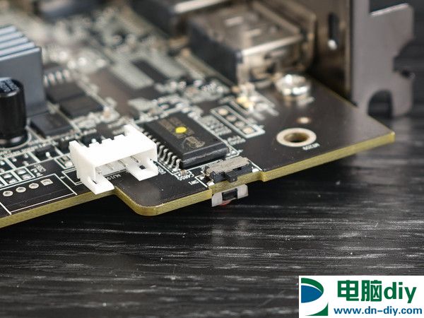 最贵非公版RX480显卡 蓝宝石RX480 8G D5超白金OC评测